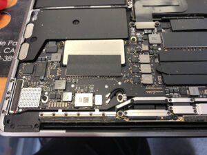 Apple-Macbook-Laptop-Repair-12