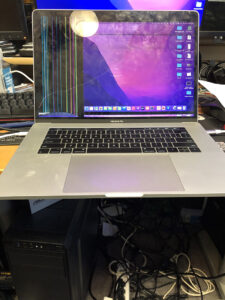 Macbook-Pro-Broken-Screen